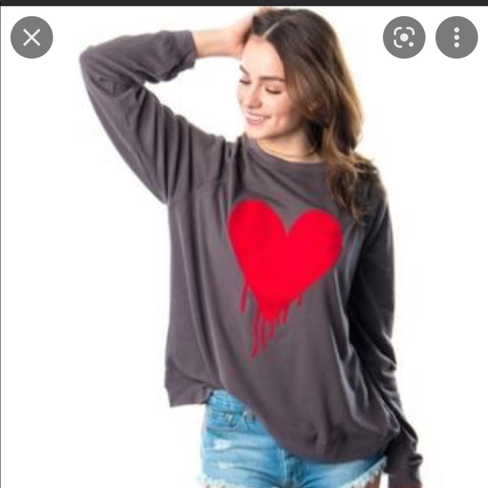 Buddy love melty heart sweatshirt pullover